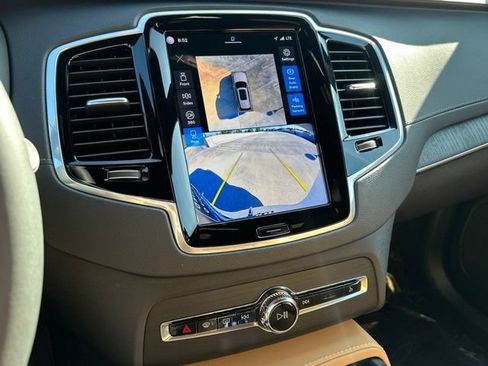 Certified 2024 Volvo XC90 B6 Ultimate w/ Protection Package Premier AWD/4WD image 25