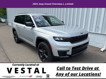 Used 2023 Jeep Grand Cherokee L Limited w/ Black Appearance Package