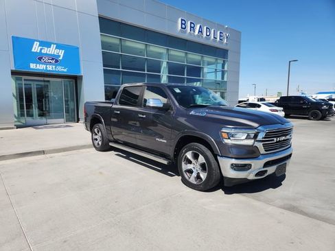 Used 2019 RAM 1500 Laramie image 3