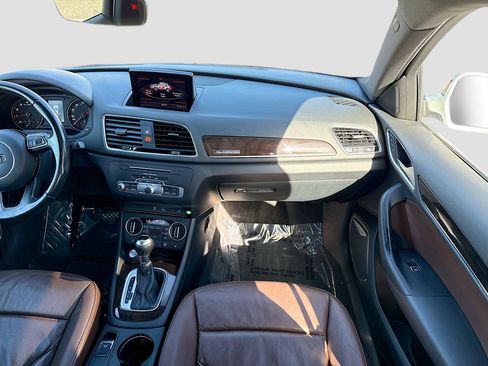 Used 2016 Audi Q3 2.0T Prestige w/ Prestige Package image 18