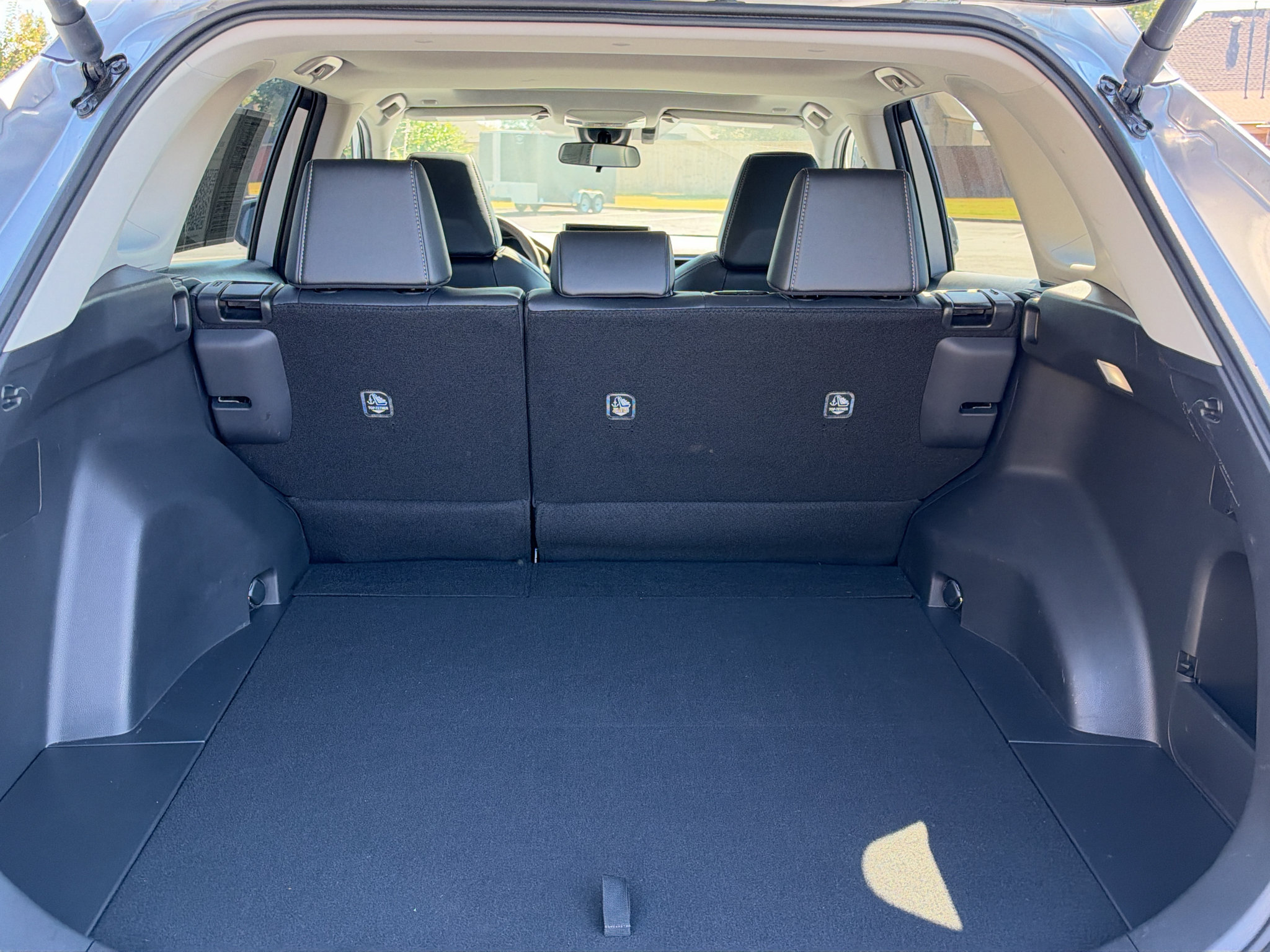 Used 2025 Toyota RAV4 XLE Premium w/ Weather Package AWD/4WD image 15
