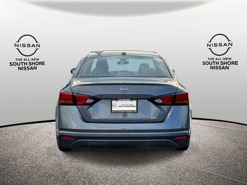 Used 2025 Nissan Altima 2.5 S FWD image 6