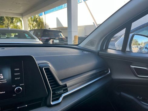 Used 2025 Kia Sportage LX image 35