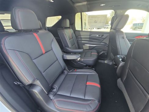 New 2026 Chevrolet Traverse RS image 27