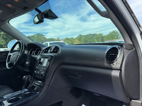 Used 2017 Buick Enclave Leather w/ Trailering Package AWD/4WD image 21