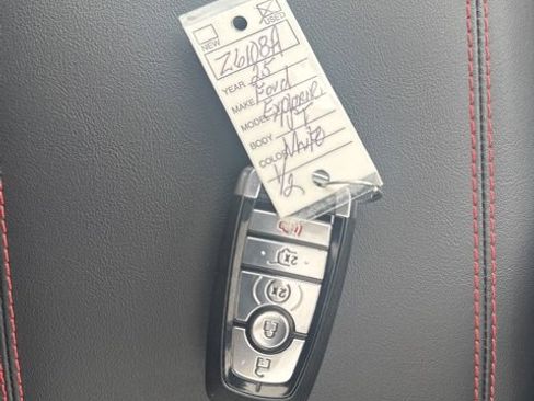 Used 2025 Ford Explorer ST image 32