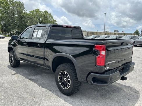 Used 2023 Chevrolet Silverado 1500 ZR2 w/ Technology Package AWD/4WD image 6