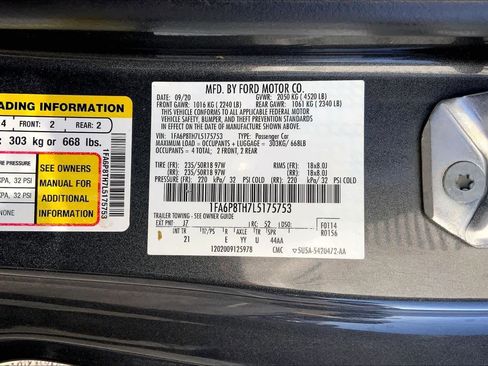 Used 2020 Ford Mustang EcoBoost w/ Equipment Group 101A image 29