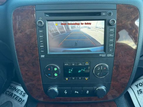 Used 2014 Chevrolet Suburban LTZ image 21