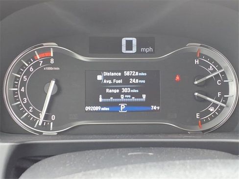 Used 2018 Honda Pilot Touring image 24