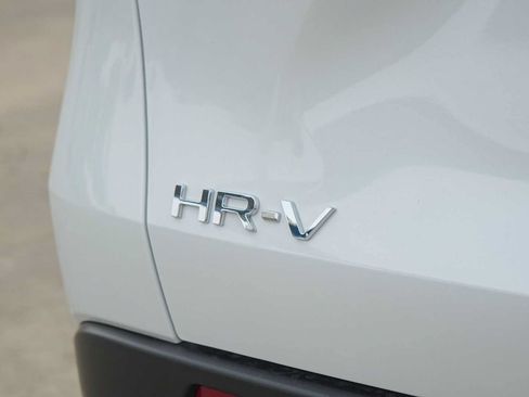 New 2026 Honda HR-V LX image 8
