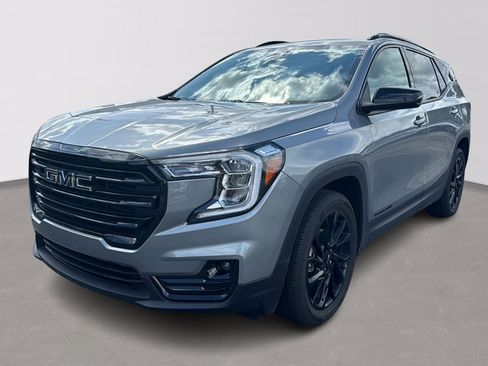 Used 2024 GMC Terrain SLT w/ Elevation Edition FWD image 1