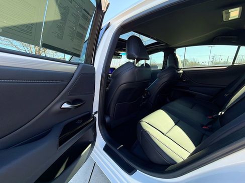 Used 2023 Lexus ES 350 F Sport image 36