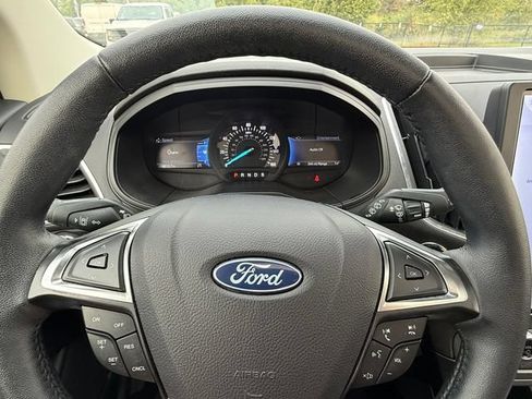 Certified 2024 Ford Edge Titanium AWD/4WD image 20