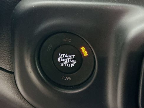 Used 2023 Jeep Wrangler Unlimited Sport AWD/4WD image 19