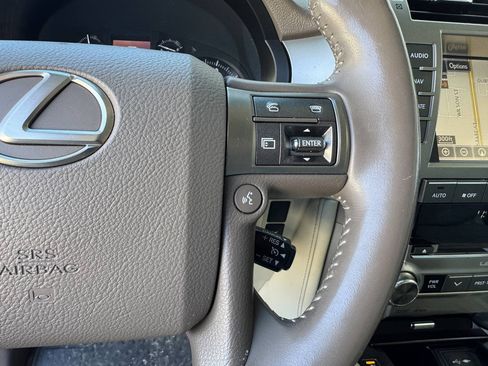 Used 2014 Lexus GX 460 w/ Premium Package AWD/4WD image 16