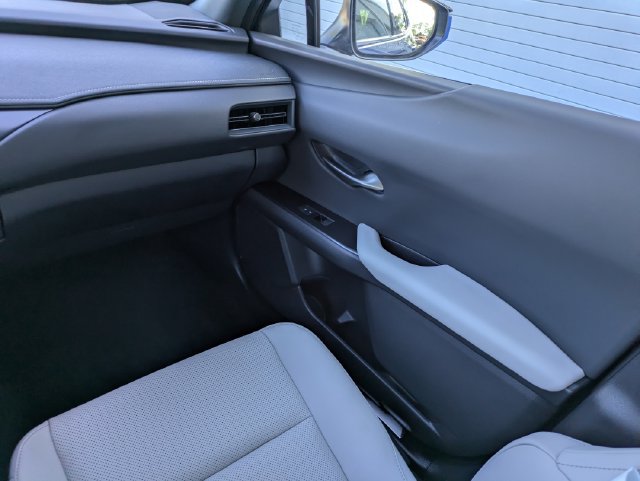 Used 2025 Lexus UX 300h FWD w/ Cold Area Package image 14