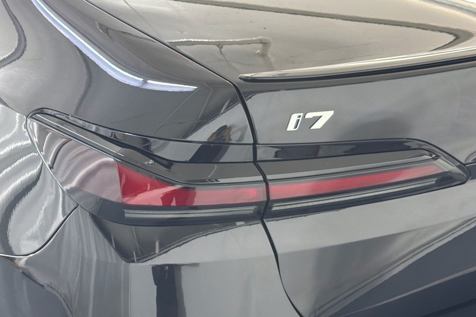 Used 2026 BMW i7 eDrive50 w/ M Sport Package RWD image 26