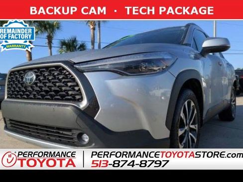 Used 2024 Toyota Corolla Cross XLE FWD image 1