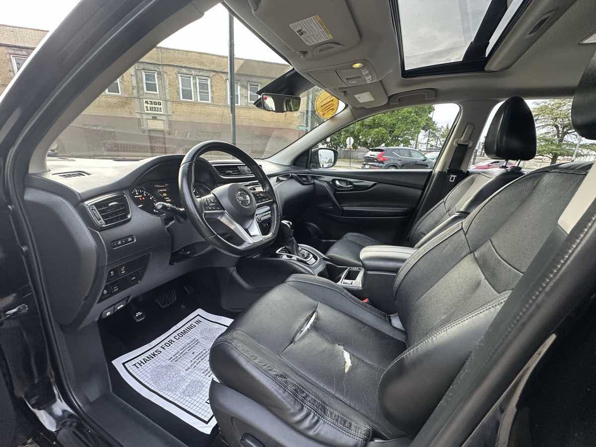 Used 2017 Nissan Rogue Sport SL w/ SL Premium Package AWD/4WD image 10