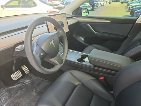 Used 2024 Tesla Model Y Performance AWD/4WD image 17