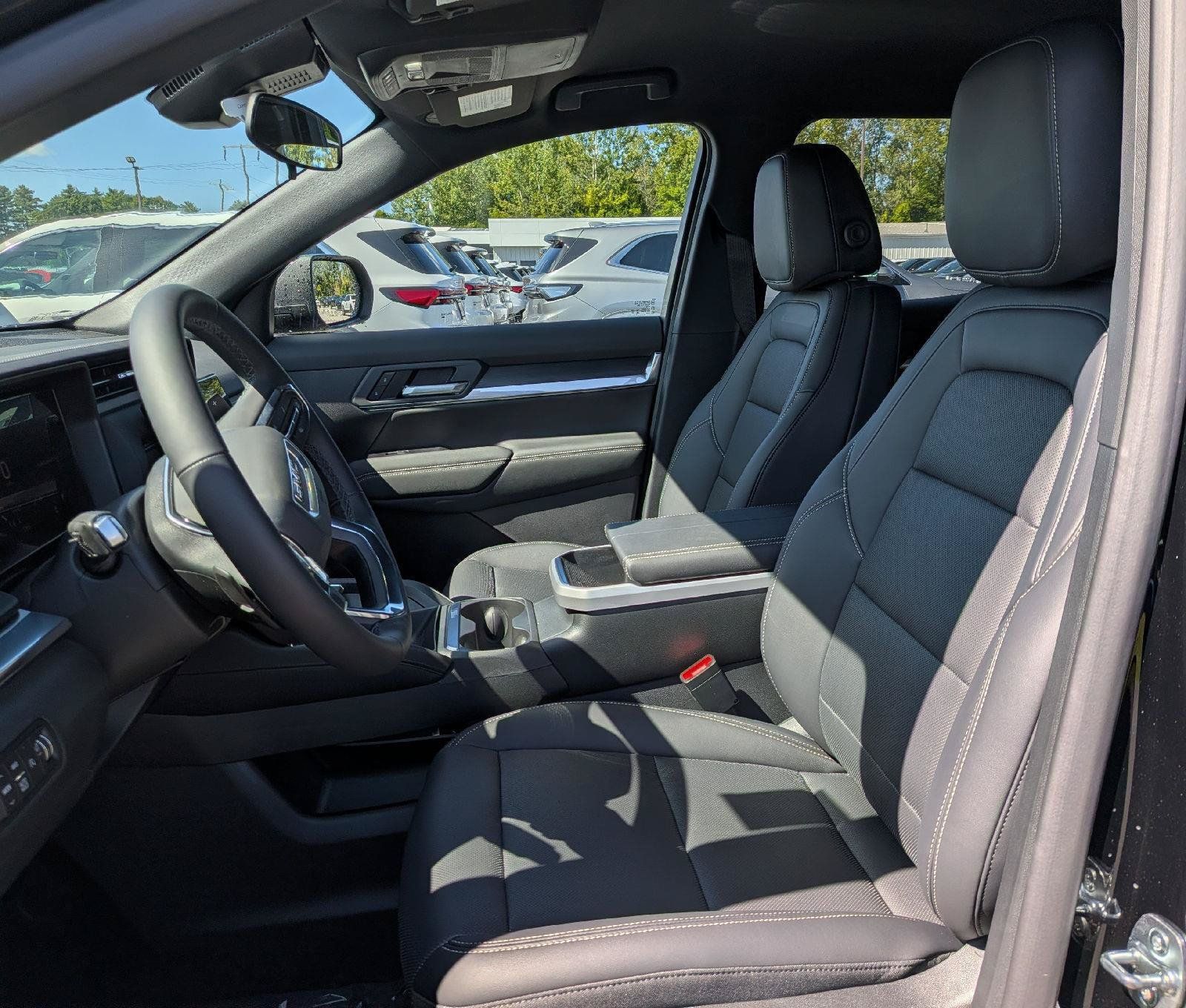 New 2027 GMC Terrain Elevation w/ Elevation Premium Package AWD/4WD image 11