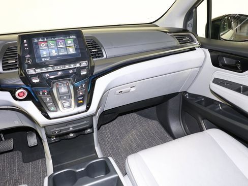 Used 2022 Honda Odyssey Elite image 11