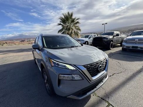 Used 2023 Nissan Rogue SL w/ SL Premium Package image 7