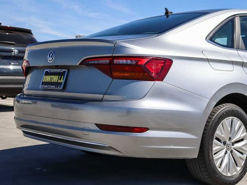 Used 2019 Volkswagen Jetta S w/ Driver Assistance Package image 9