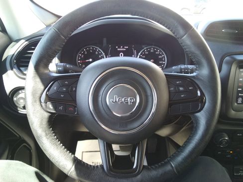 Used 2020 Jeep Renegade Altitude image 14