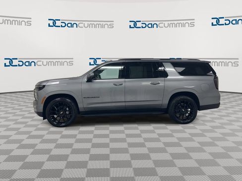 New 2026 Chevrolet Suburban RST w/ RST Capability Package AWD/4WD image 5