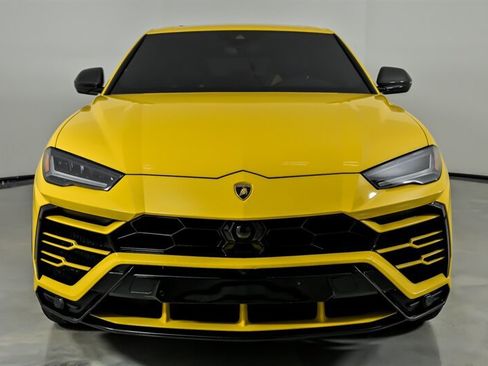 Used 2019 Lamborghini Urus AWD/4WD image 3