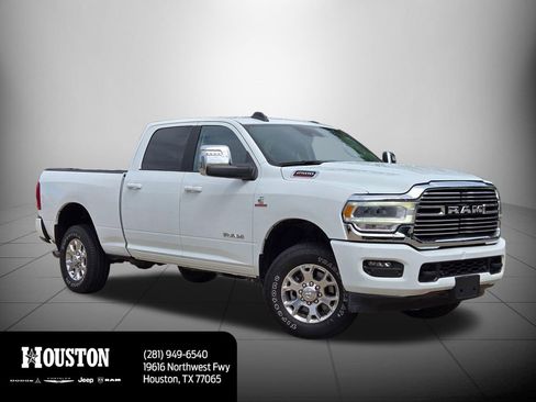 Used 2024 RAM 2500 Laramie w/ Safety Group AWD/4WD image 3