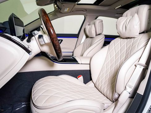 Used 2024 Mercedes-Benz S 580 4MATIC Sedan image 19