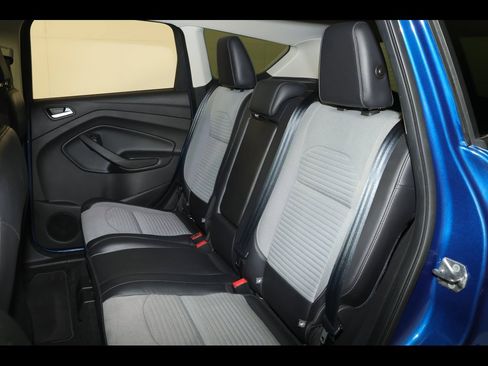 Used 2019 Ford Escape SE image 27