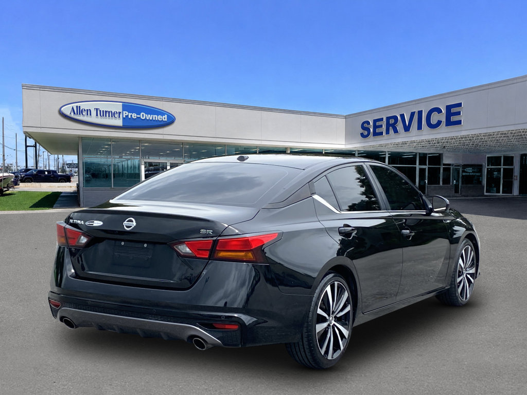 Used 2022 Nissan Altima 2.5 SR FWD image 8