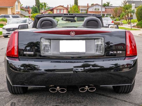 Used 2006 Cadillac XLR image 7