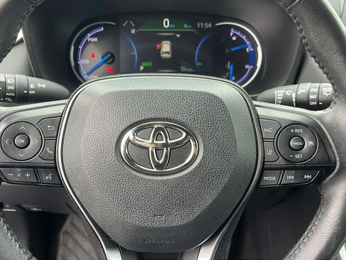 Used 2019 Toyota RAV4 XSE w/ Carpet Mat Package image 11