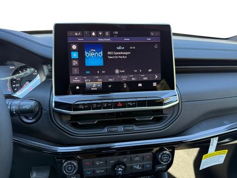 New 2026 Jeep Compass Limited image 11