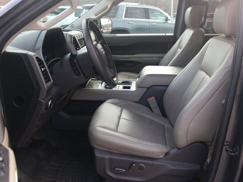 Used 2019 Ford Expedition XLT w/ Equipment Group 202A image 15