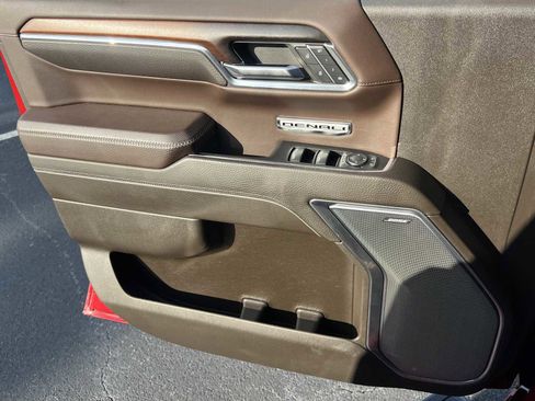 Used 2024 GMC Sierra 1500 Denali w/ Denali Reserve Package image 17