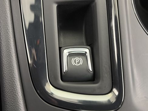 Used 2024 Chevrolet Equinox RS w/ RS Leather Package AWD/4WD image 30
