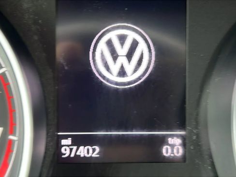 Used 2017 Volkswagen Golf S image 13