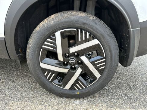 New 2026 Nissan Kicks SV image 14