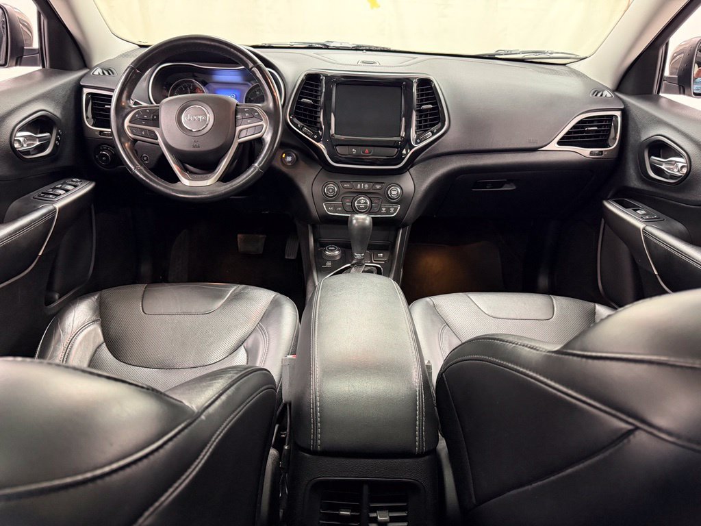 Used 2019 Jeep Cherokee Limited AWD/4WD image 32