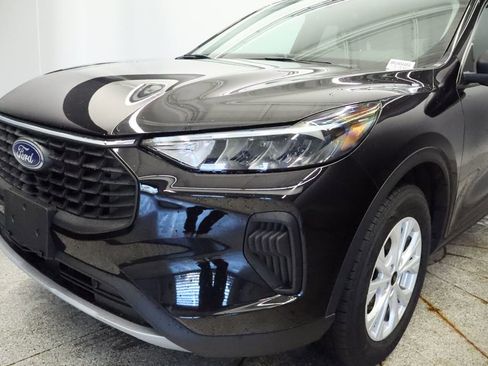 Used 2024 Ford Escape Active w/ Tech Pack #1 AWD/4WD image 13