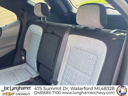 Used 2023 Chevrolet Equinox LS w/ LS Convenience Package FWD image 12
