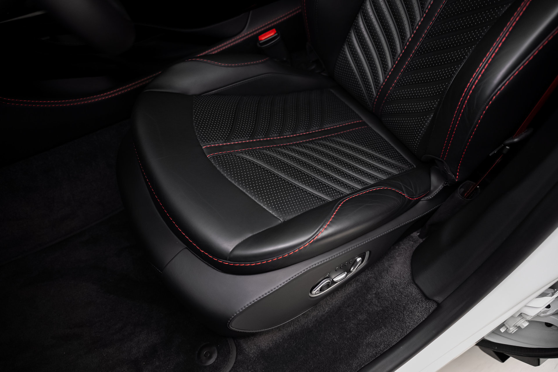 Used 2023 Aston Martin DBX 707 AWD/4WD image 61