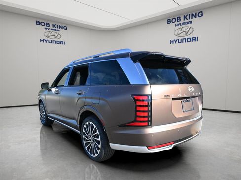 New 2026 Hyundai Palisade Calligraphy FWD image 8