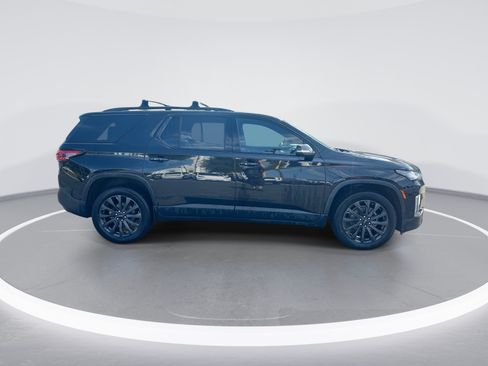 Used 2022 Chevrolet Traverse RS FWD image 10